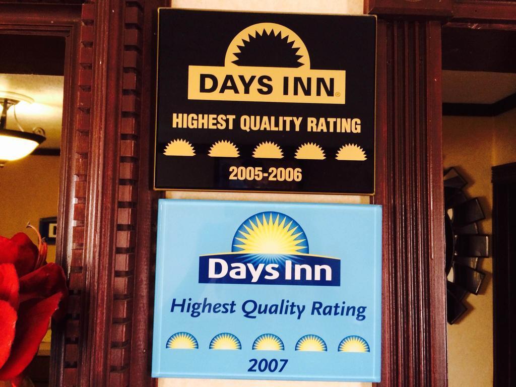 Days Inn By Wyndham Pratt Kültér fotó